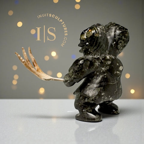 VINTAGE 12" Hunter and Child by Wayne Puqiqnak Gjoa Haven *Hunting Caribou*